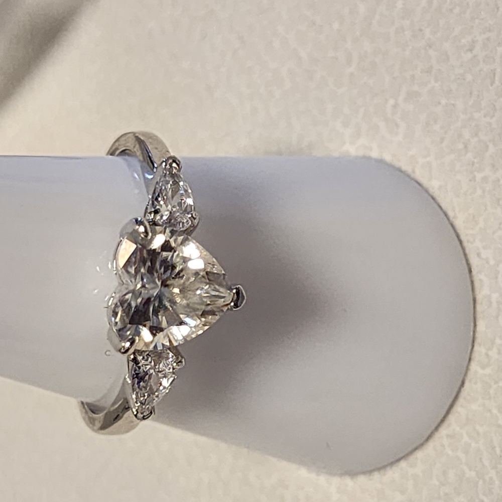 Elegant Sterling Silver Heart-Shaped 2ct Moissanite Ring
